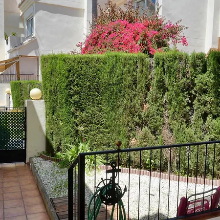 3160 Elegant Seafront House بيت للعطل ماربيا